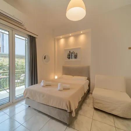 Cactus - Blooming Garden Apartment Kalamata